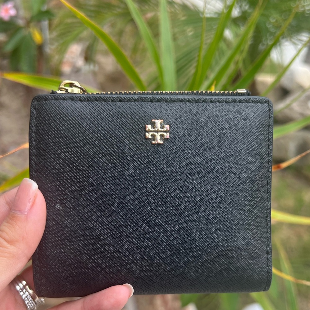Tory Burch wallet